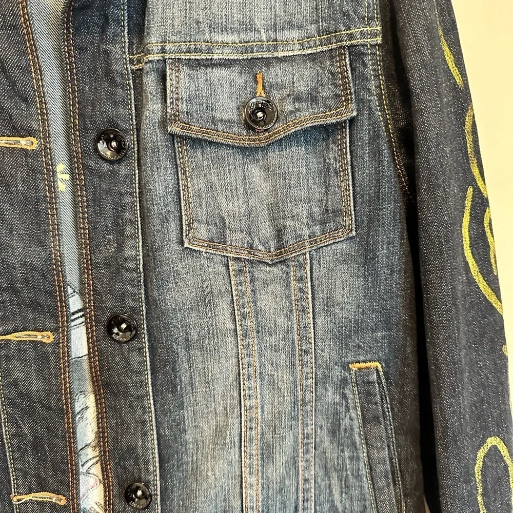 ED HARDY RHINESTONE TATTOO DENIM TRUCKER JACKET | Size Medium | EUC - Picture 4 of 9